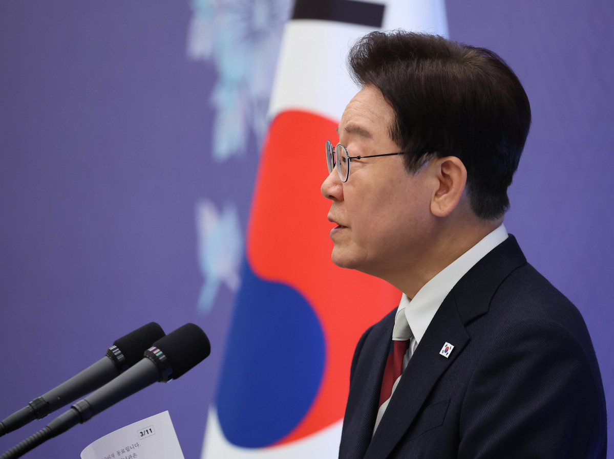 ▲이재명 대통령이 3일 청와대에서 열린 에마뉘엘 마크롱 프랑스 대통령 국빈 방한 환영 오찬에서 환영사를 하고 있다. 사진=연합뉴스