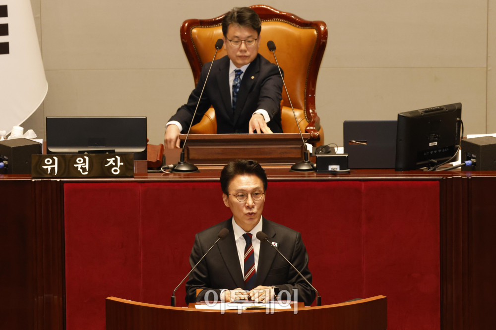 ▲김민석 국무총리가 7일 서울 여의도 국회에서 열린 예산결산특별위원회 전체회의에서 추가경정예산안 제안 설명을 하고 있다. 고이란 기자 photoeran@