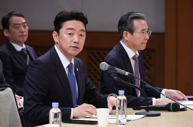 ▲강훈식 비서실장이 7일 청와대에서 열린 중동상황 관련 기자간담회에서 발언하고 있다. (연합뉴스)