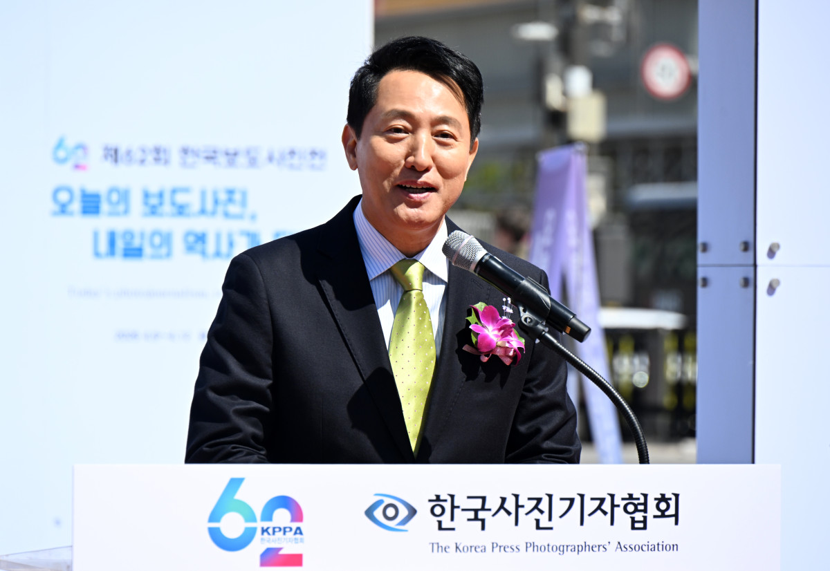 ▲오세훈 서울시장이 7일(화) 열린 '제62회 한국보도사진전 오늘의 보도사진, 내일의 역사가 되다'에서 축사하고 있다. (서울시)