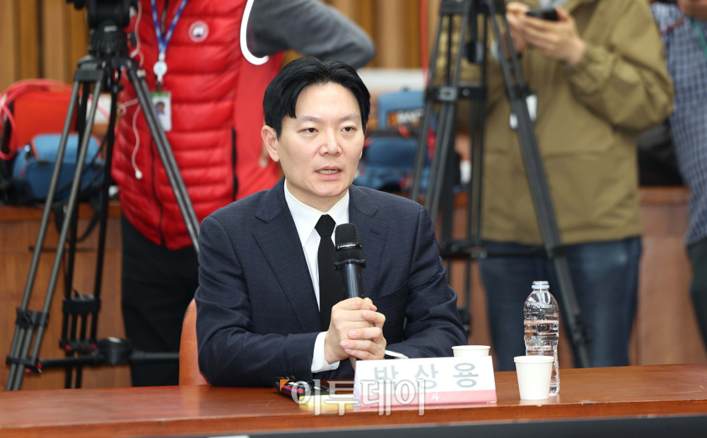 ▲7일 서울 여의도 국회에서 열린 민주당 공소 취소 재판 조직 진상 규명 청문회에서 박상용 검사가 특위 위원의 질의에 응답하고 있다. 김예연 인턴기자 kimye@