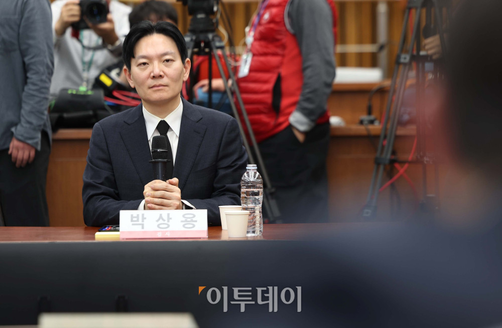 ▲7일 서울 여의도 국회에서 열린 민주당 공소 취소 재판 조직 진상 규명 청문회에서 박상용 검사가 특위 위원의 질의에 응답하고 있다. 김예연 인턴기자 kimye@