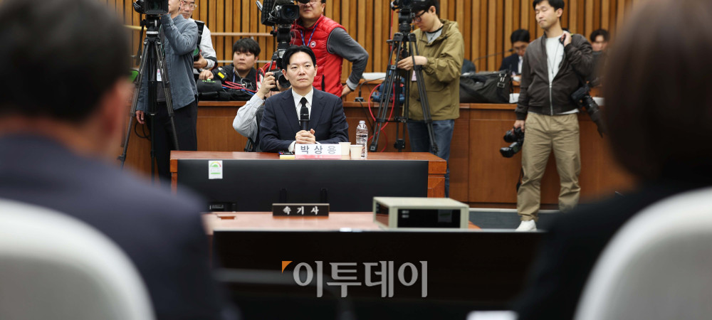 ▲7일 서울 여의도 국회에서 열린 민주당 공소 취소 재판 조직 진상 규명 청문회에서 박상용 검사가 특위 위원의 질의에 응답하고 있다. 김예연 인턴기자 kimye@