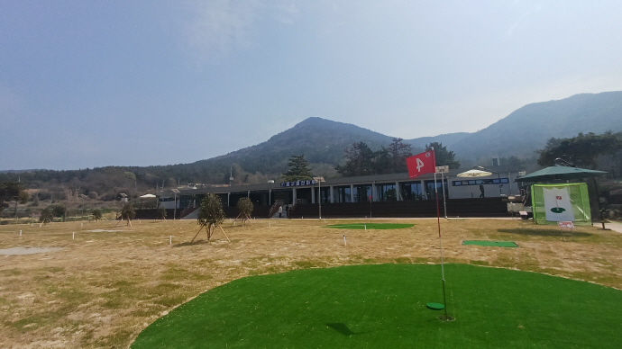 ▲전남도교육청이 폐교 부지를 지역사회와 공유하며 미래의 자산으로 적극 활용한 여수 봉덕초등학교 평사분교장의 모습이다. (사진제공=전남도교육청)
