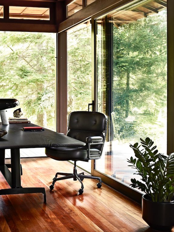 ▲허먼 밀러의 임스 이그제큐티브 의자. (사진제공=Herman Miller)