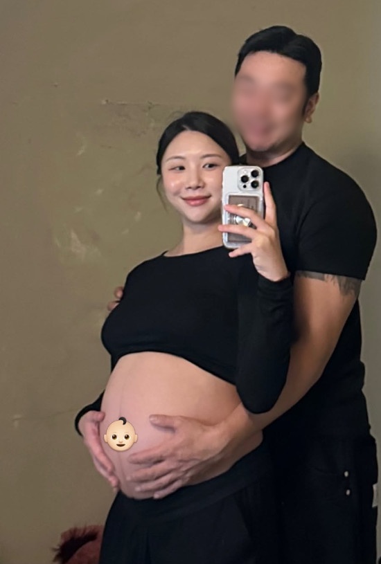 ▲장미(가명) 부부. (출처='나솔사계' 장미 SNS)