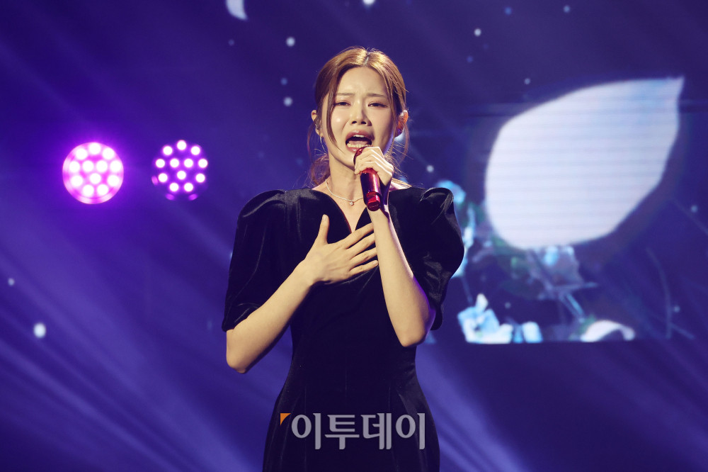 ▲11일 서울 서대문구 연세대 100주년 콘서트홀에서 열린 비바브라보 2nd Festival에서 미스트롯3 Top7 배아현이 공연을 하고 있다. 고이란 기자 photoeran@