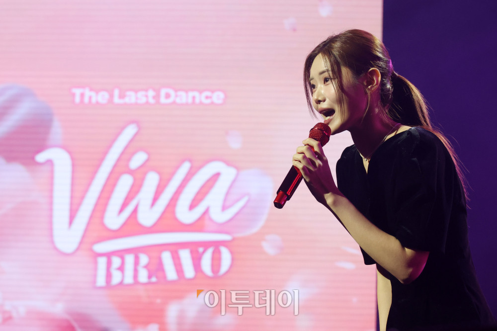 ▲11일 서울 서대문구 연세대 100주년 콘서트홀에서 열린 비바브라보 2nd Festival에서 미스트롯3 Top7 배아현이 공연을 하고 있다. 고이란 기자 photoeran@
