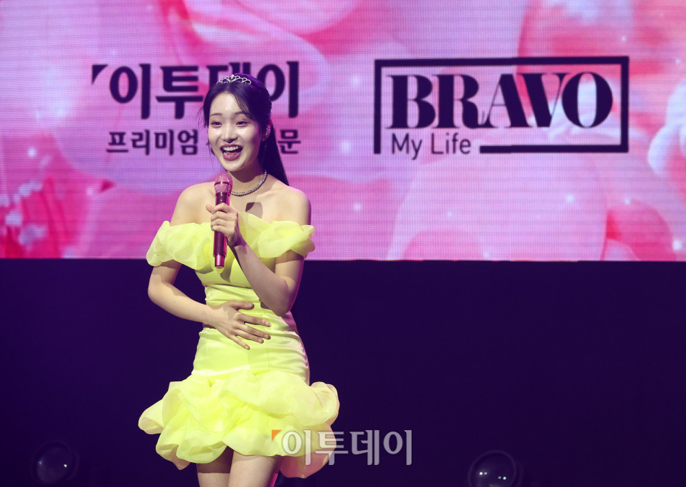▲11일 서울 서대문구 연세대 100주년 콘서트홀에서 열린 비바브라보 2nd Festival에서 미스트롯3 Top7 김소연이 공연을 하고 있다. 고이란 기자 photoeran@
