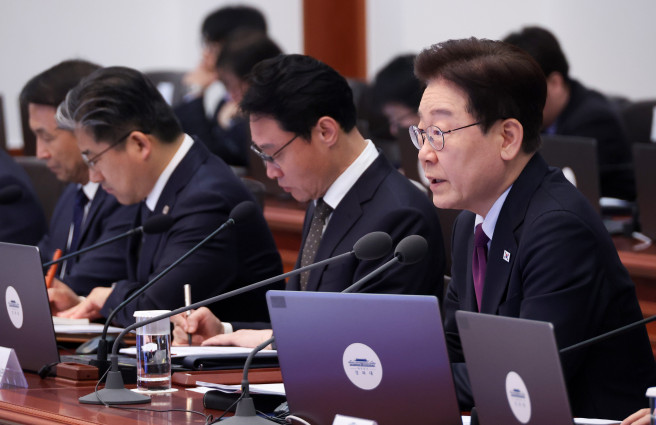 ▲이재명 대통령이 9일 청와대에서 열린 수석보좌관회의에서 발언하고 있다. (연합뉴스)