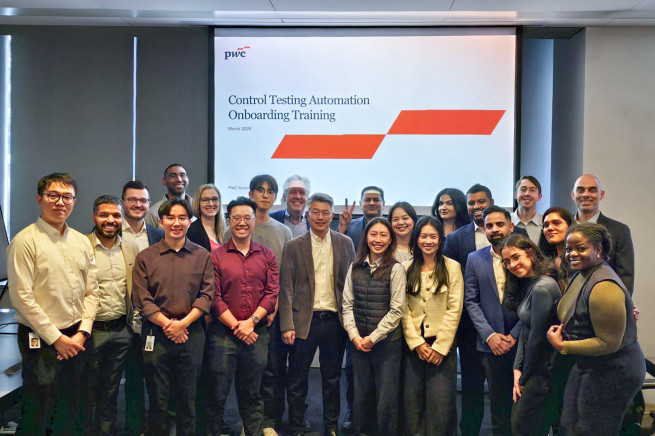 ▲이달 9일 해외 PwC 오피스에서 AI 기반 내부통제 자동화 솔루션의 본격 도입에 앞서 온보딩(Onboarding) 프로그램이 진행됐다. 윤여현(첫 번째 줄 가운데) 삼일PwC 파트너를 비롯한 참가자들이 기념 촬영을 하고 있다. (제공=삼일PwC)