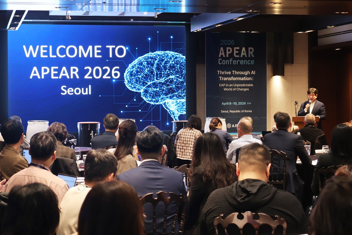 ▲나승균 다인 나승균 대표가 9~10일 서울 양재 엘타워에서 열린 ‘2026 APEAR’에서 환영사를 전하고 있다. (사진제공=넛지헬스케어)