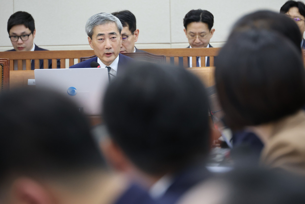 ▲신현송 한국은행 총재 후보자가 15일 국회 재정경제기획위원회에서 열린 인사청문회에서 의원 질의에 답하고 있다. 사진=연합뉴스