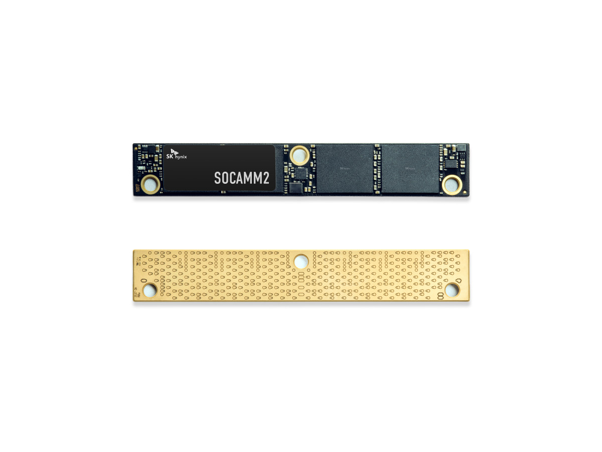 ▲SK하이닉스가 10나노급 6세대(1c) LPDDR5X 저전력 D램 기반 차세대 메모리 모듈 규격인 소캠(SOCAMM)2 192GB(기가바이트) 제품을 본격 양산한다고 20일 밝혔다. (사진제공-SK하이닉스)