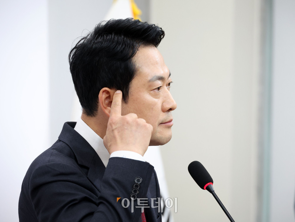 ▲장동혁 국민의힘 대표가 20일 서울 여의도 국회에서 방미 성과 관련 기자간담회를 하고 있다. 고이란 기자 photoeran@