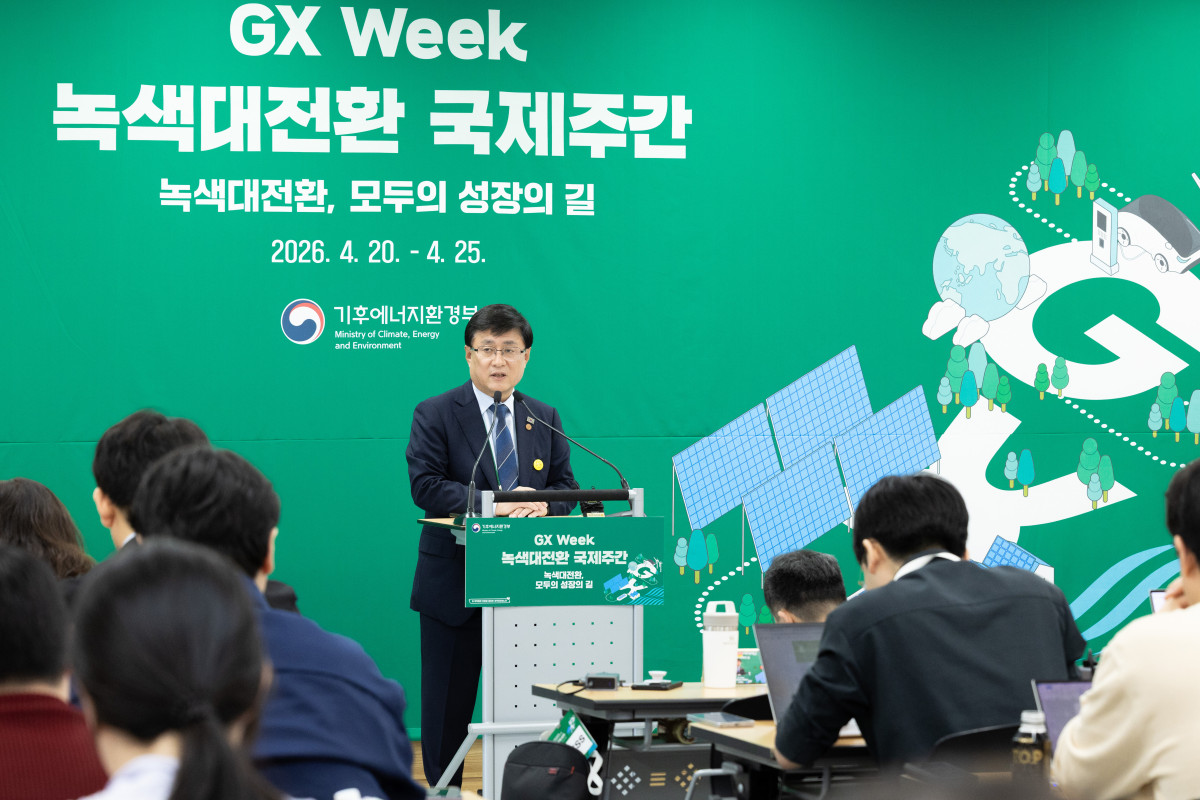 ▲김성환 기후에너지환경부 장관이 20일 전남 여수 엑스포에서 기자간담회를 하고 있다. (기후에너지환경부)