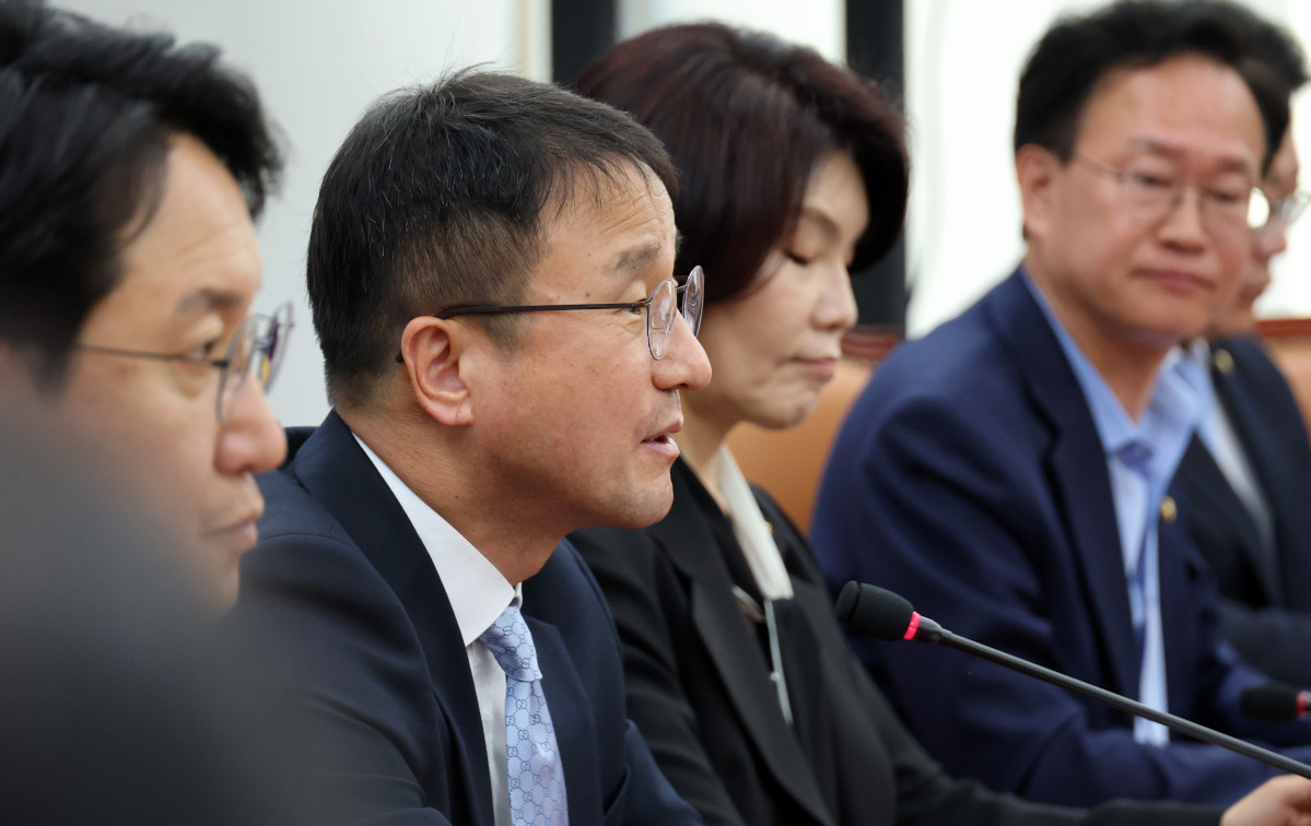 ▲더불어민주당 한병도 원내대표가 21일 국회에서 열린 원내대책회의에서 발언하고 있다. 사진=연합뉴스