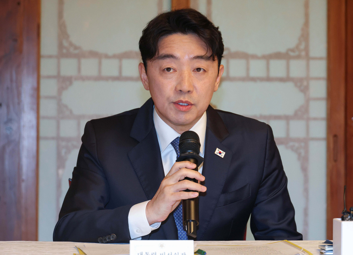 ▲강훈식 대통령비서실장이 22일 오후 서울 종로구 국무총리공관에서 열린 제8차 고위당정협의회에서 발언을 하고 있다. 신태현 기자 holjjak@