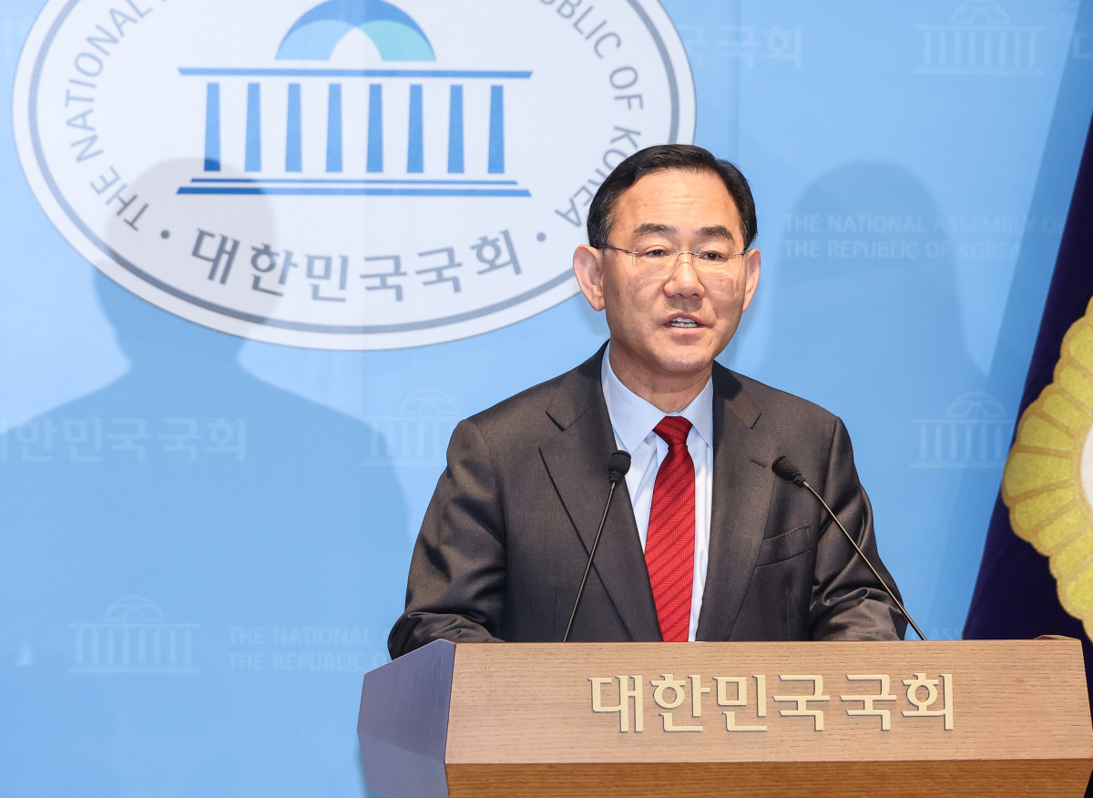 ▲6·3 지방선거를 앞두고 국민의힘 대구시장 후보 경선에서 컷오프(공천 배제)된 6선 주호영 의원이 8일 국회 소통관에서 기자회견을 열고 있다. (연합뉴스)