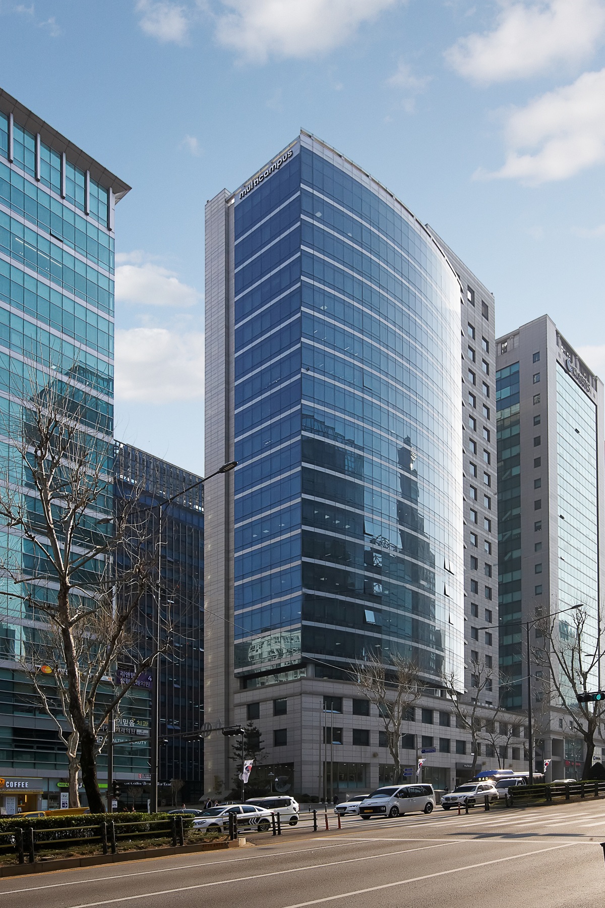 ▲서울 강남 테헤란로에 위치한 멀티캠퍼스 역삼 빌딩 (출처=존스랑라살)