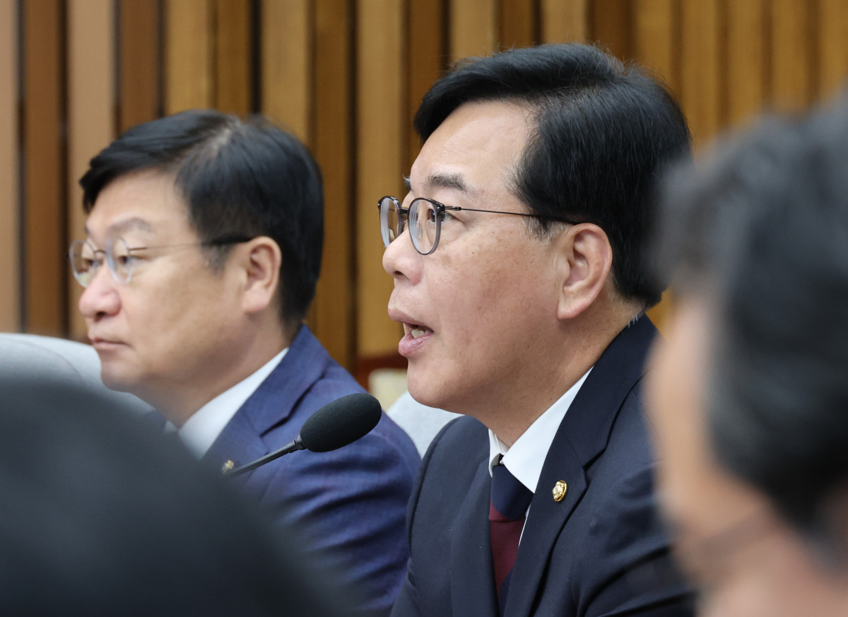 ▲국민의힘 송언석 원내대표가 28일 국회에서 열린 원내대책회의에서 모두발언을 하고 있다. (연합뉴스)