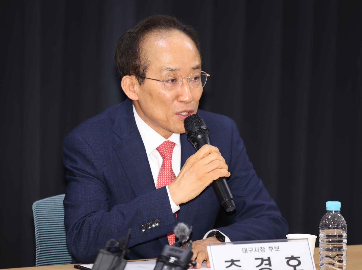▲국민의힘 추경호 대구시장 예비후보가 28일 오전 대구 중구 2.28 민주화 운동 기념사업회를 방문해서 인사말을 하고 있다. (연합뉴스)
