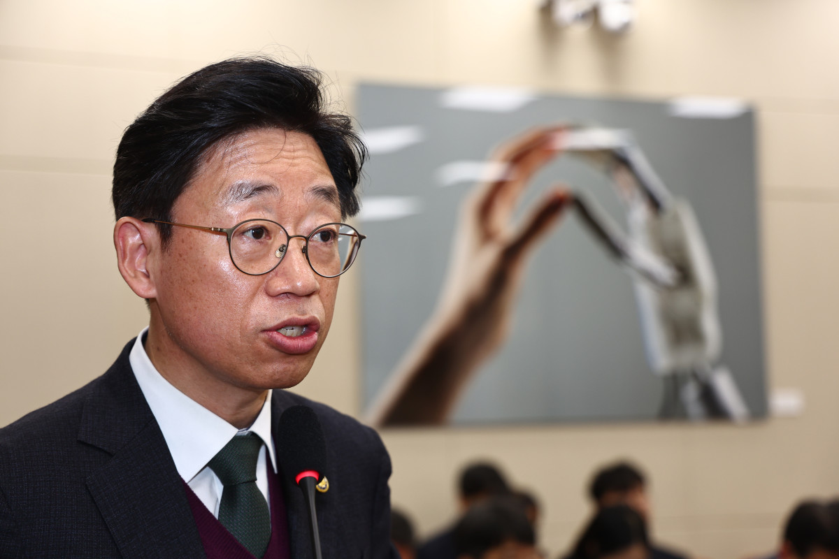 ▲오태석 우주항공청장이 3월 11일 오전 서울 여의도 국회에서 열린 과학기술정보방송통신위원회 전체회의에서 발언하고 있다. (뉴시스)