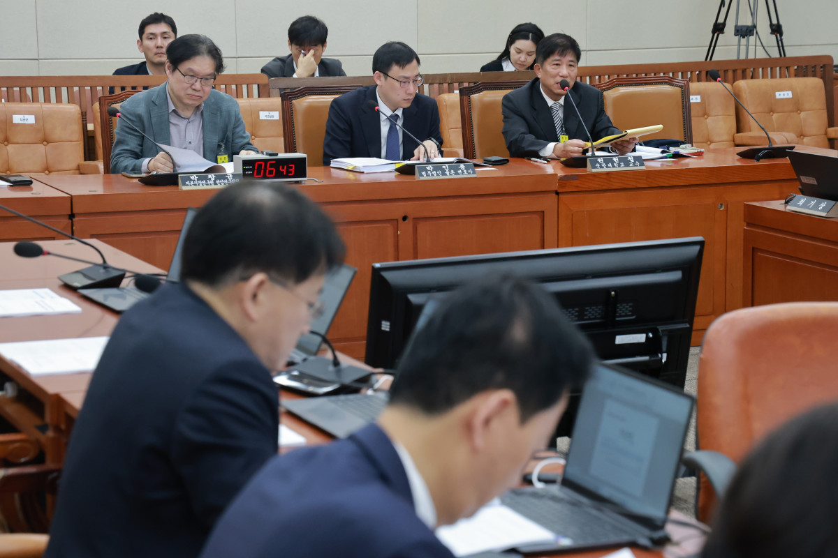 ▲29일 국회에서 열린 재정경제기획위원회 전체회의에서 '전략수출금융지원에 관한 법률안' 제정에 관한 공청회가 열리고 있다. (연합뉴스)