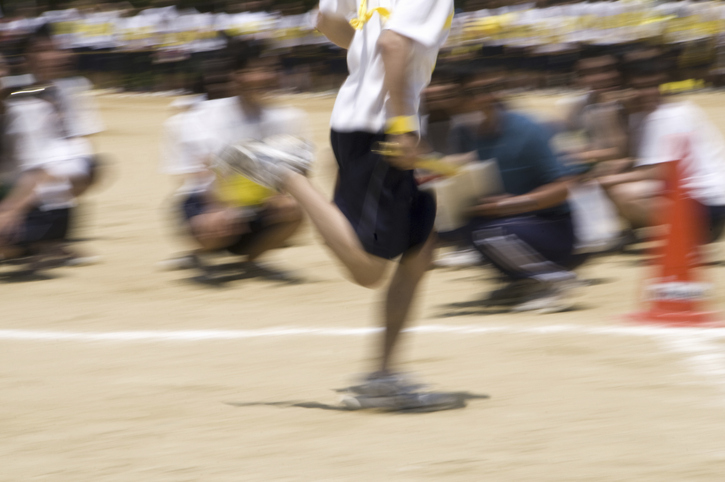▲“제가 진상 엄마인가요?” 유튜브 '핫이슈지' 어린이집 선생님 이슈, 초등학교 축구금지 (게티이미지뱅크)