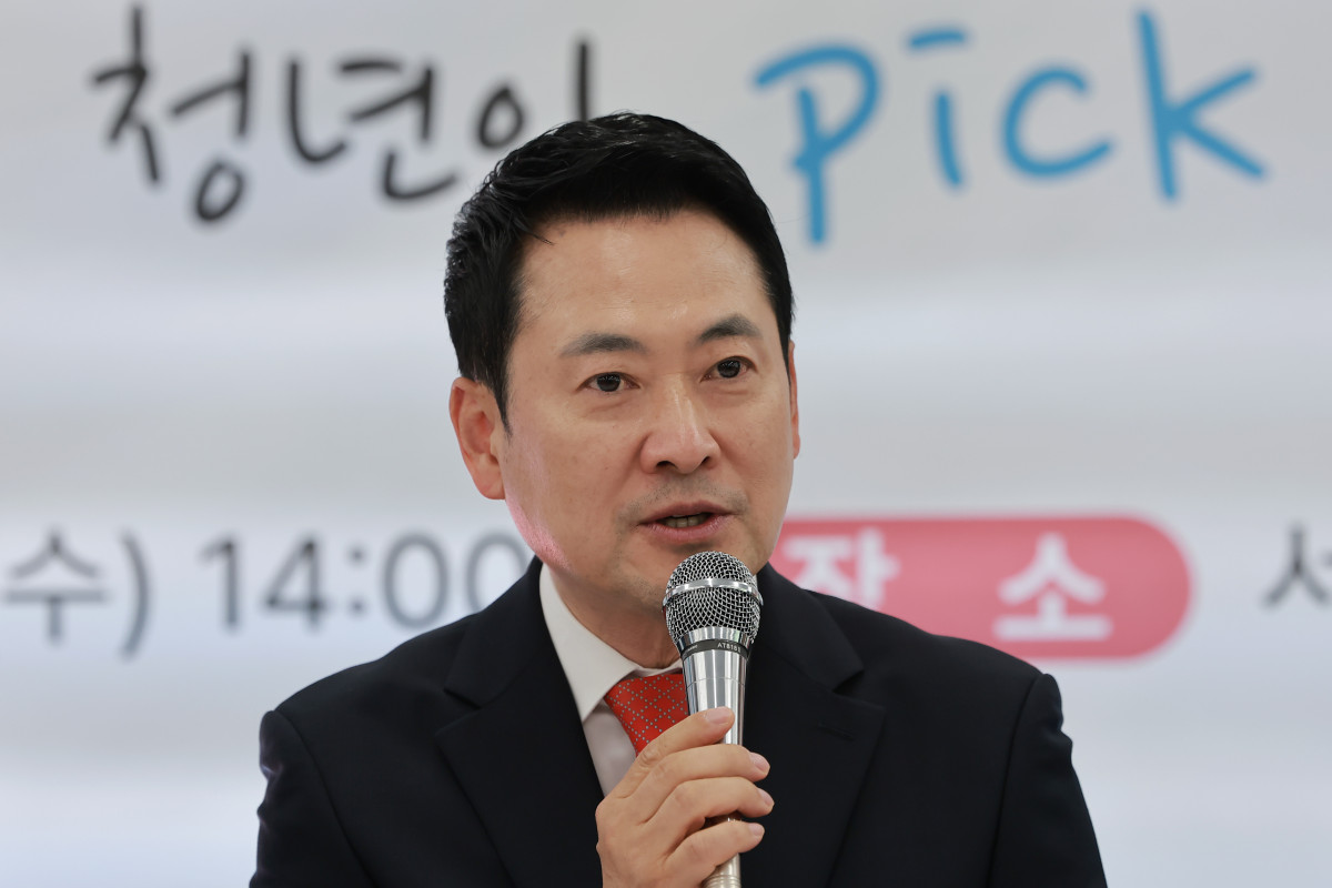▲국민의힘 장동혁 대표가 29일 서울 서대문구 카페폭포에서 열린 청년 공약 간담회에 참석해 인사말하고 있다. (연합뉴스)