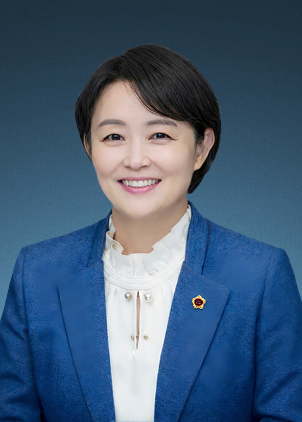 ▲더불어민주당 천영미 안산시장 후보. 천 후보는 30일 노동절을 앞두고 '모든 일하는 사람 지원 조례' 제정 등 4대 노동존중 공약을 발표했다. (천영미 후보 캠프)