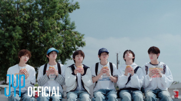 ▲킥플립 '눈에 거슬리고 싶어' 2차 뮤직비디오 티저(사진제공=JYP엔터테인먼트)