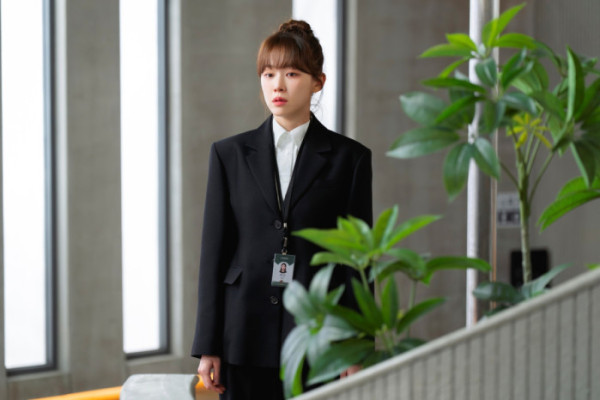 ▲‘신입사원 강회장’ 이주명(사진=SLL, 코퍼스코리아)