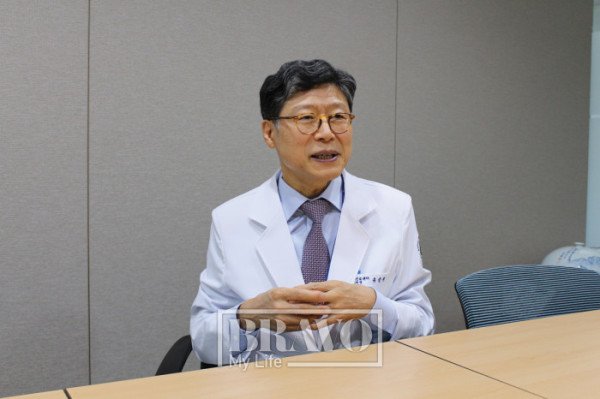 ▲유준현 서울의료원 노인진료센터 과장이 지난달 10일 서울의료원에서 브라보마이라이프와 인터뷰를 하고 있다. 서지희 기자 jhsseo@