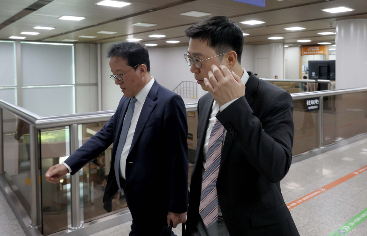 ▲민경민 오아시스에쿼티파트너스 대표가 6일 서울 서초구 서울중앙지방법원에서 열린 ‘특정경제범죄가중처벌등에관한법률위반(배임) 등 혐의’ 10차 공판에 출석하고 있다. 신태현 기자 holjjak@