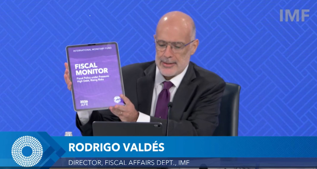 ▲로드리고 발데스 (IMF 재정국장)이 4월 15일 2026년 4월 IMF 재정점검보고서(Fiscal Monitor)를 발표하고 있다. (IMF)