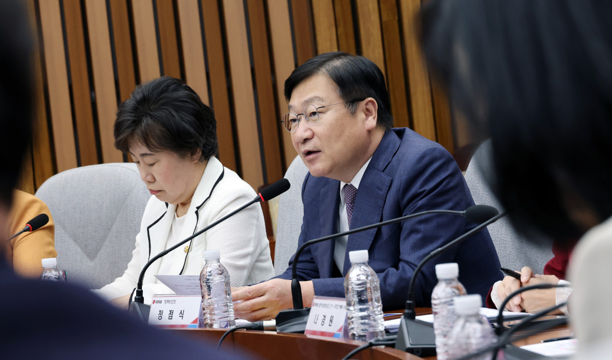 ▲4일 국회에서 국민의힘 정책위원회와 법제사법위원회·국정조사특별위원회 위원들이 주최한 '이재명 죄지우기 특검법 위헌성 긴급 토론회'에서 정점식 정책위의장이 발언하고 있다. (연합뉴스)
