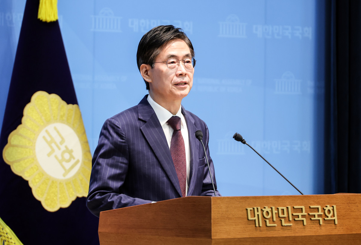 ▲국민의힘 조경태 의원이 11일 국회 소통관에서 22대 후반기 국회부의장 출마 기자회견을 열고 있다. (연합뉴스)