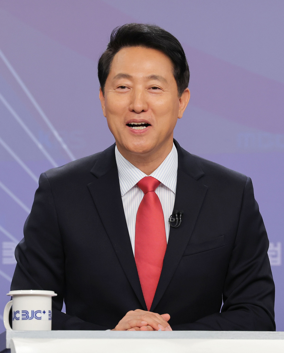 ▲오세훈 국민의힘 서울시장 후보가 11일 경기 고양시 MBN미디어센터에서 열리는 한국방송기자클럽 초청 토론회에 앞서 리허설을 하고 있다. (연합뉴스)