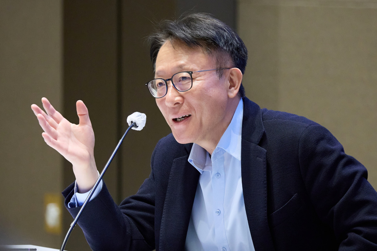 ▲신성환 한국은행 금융통화위원이 11일 오전 서울시 중구 한국은행에서 열린 기자간담회에서 발언하고 있다. (사진제공=한국은행)