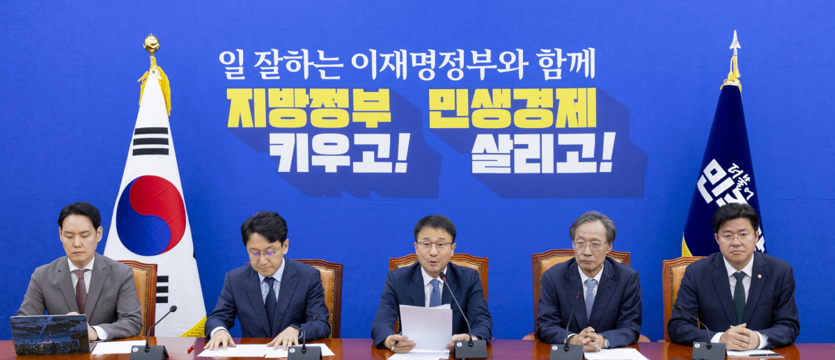 ▲더불어민주당 한병도 원내대표가 14일 국회에서 열린 정책조정회의에서 지방선거 이후 22대 하반기 국회 구성에 대한 계획을 말하고 있다. (연합뉴스)