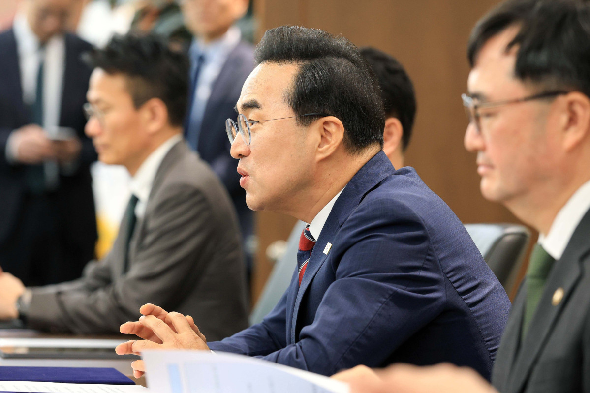 ▲박홍근 기획예산처 장관이 14일 서울 중구 한국은행에서 신현송 한국은행 총재를 예방해 면담하고 있다. 신태현 기자 holjjak@