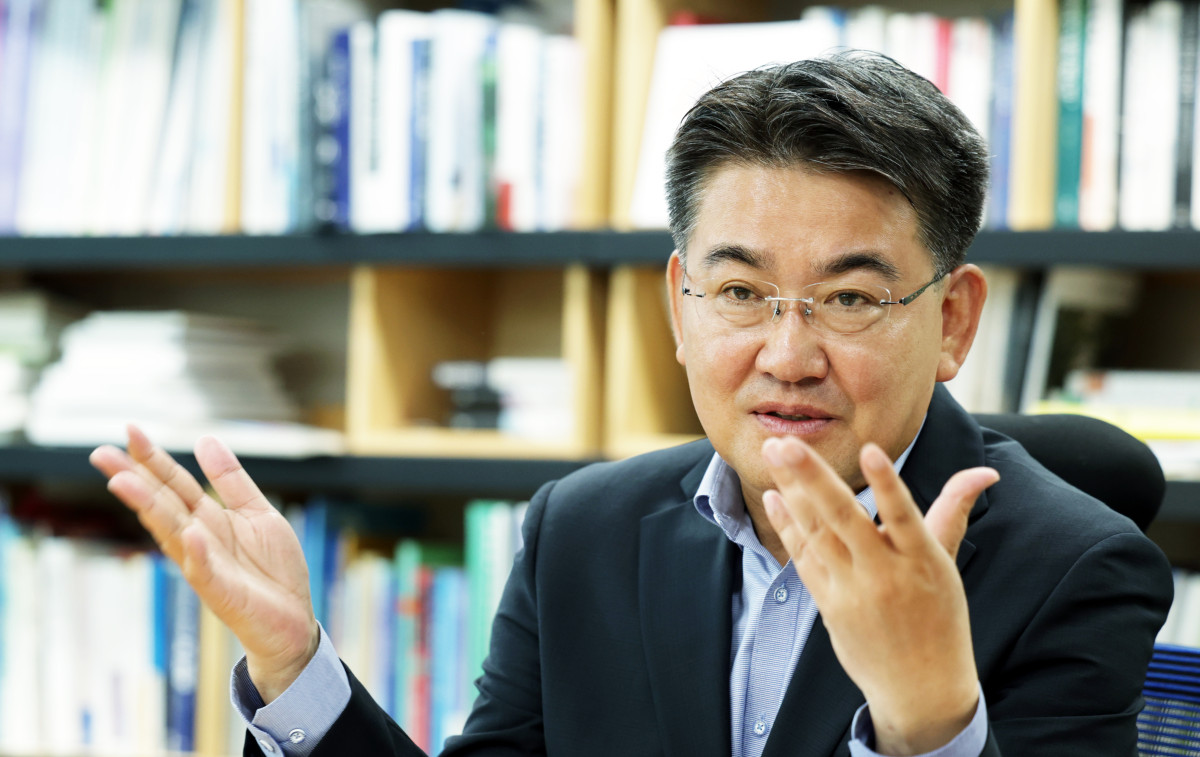 ▲오승록 노원구청장이 19일 서울 노원구 구청장실에서 본지와 인터뷰를 하고 있다. (사진 제공 = 서울특별시 노원구)