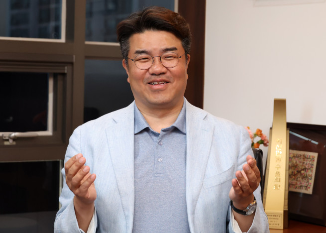 ▲유현승 시지메드텍 대표는 “치과를 비롯해 다양한 분야로 사업을 확장할 계획이다. 여러 소재를 활용해 용도에 맞는 3D 프린팅 임플란트를 개발해 글로벌 선도 기업으로의 성장이 목표”라고 밝혔다. (고이란 기자 photoeran@)