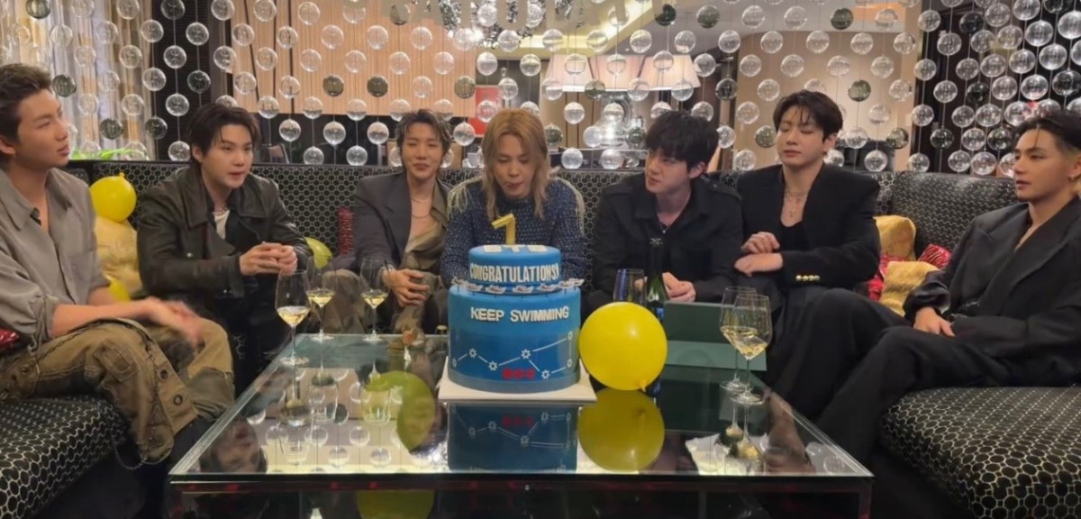 ▲그룹 방탄소년단(BTS) 위버스 라이브 방송. (연합뉴스)