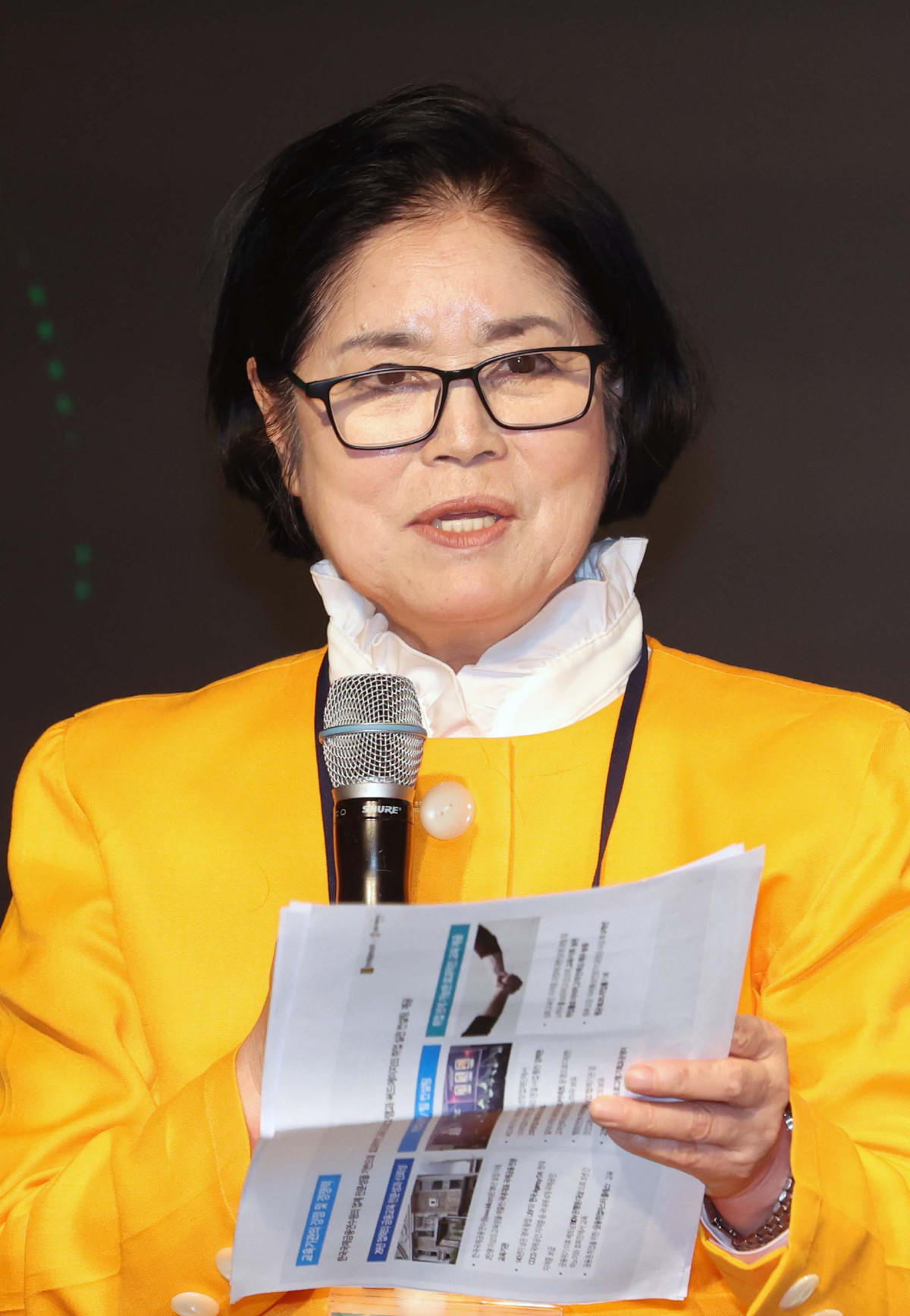 ▲27일 서울 강남구 웨스틴 서울 파르나스 호텔에서 열린 ‘2026 글로벌 지속가능경영전략포럼’에서 김상경 여성금융인네트워크 회장이 패널토론 마무리 발언을 하고있다. 글로벌 지속가능경영전략포럼은 ‘자연-금융-공시-검증’으로 이어지는 지속가능성 전환의 흐름을 한 자리에서 점검하고, 기업과 금융권의 실행 전략을 구체화하는 자리다. 신태현 기자 holjjak@