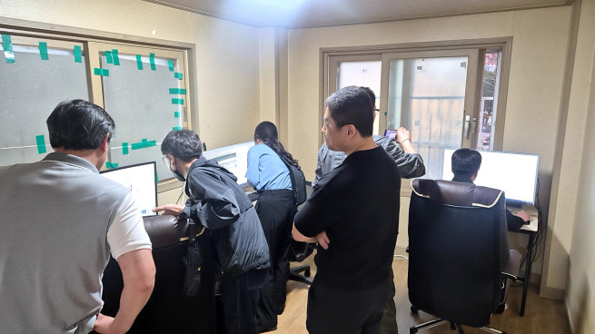 ▲강원랜드는 사행산업통합감독위원회(사감위), 게임물관리위원회, 강원경찰청, 정선경찰서, 한국마사회와 함께 26일 강원도 정선군 사북읍 일대에서 불법 사행성 게임 행위에 대한 합동 단속을 전개했다 (사진제공 = 강원랜드)