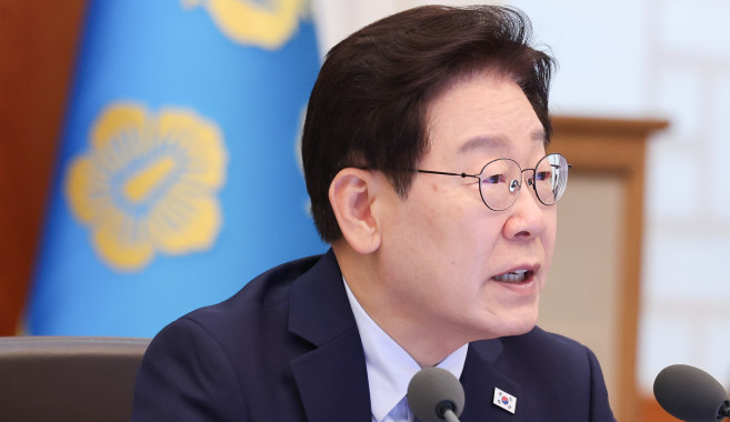 ▲이재명 대통령이 28일 청와대에서 열린 수석보좌관회의에서 발언하고 있다. (연합뉴스)