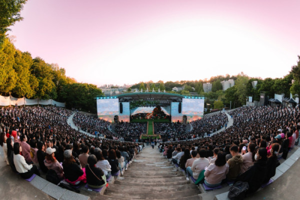 ▲성시경 '축가'(사진출처=에스케이재원)