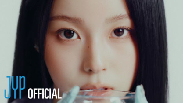 ▲엔믹스 미니 5집 하이라이트 메들리 영상 섬네일(사진출처=JYP엔터테인먼트)